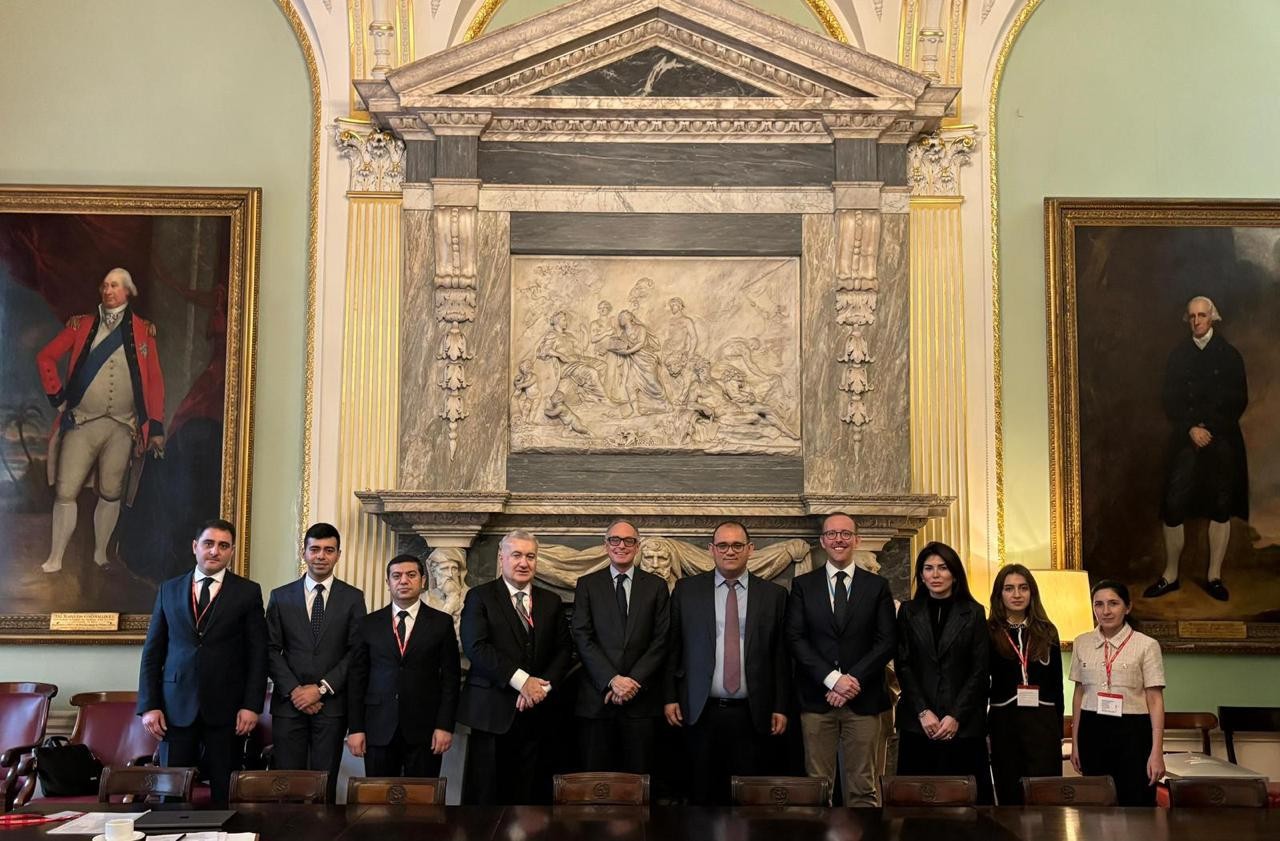 Azərbaycanla Britaniya arasında ilk konsulluq məsləhətləşmələri keçirilib - FOTO